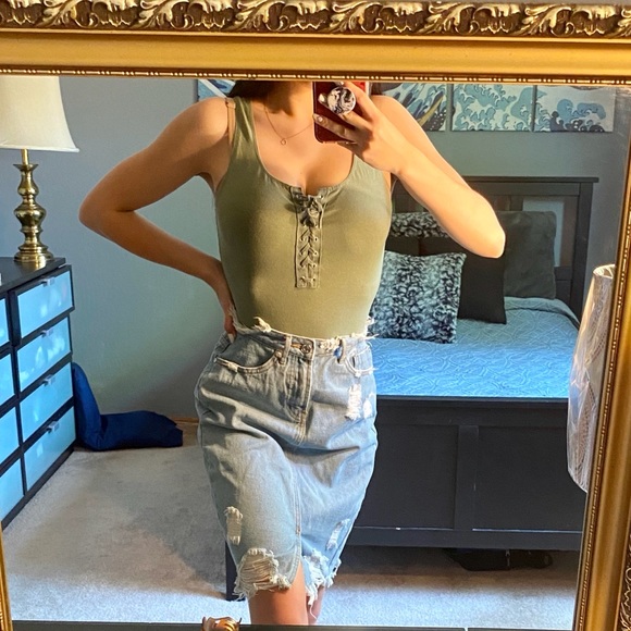 Missguided Distressed Denim Midi Skirt - Picture 4 of 9